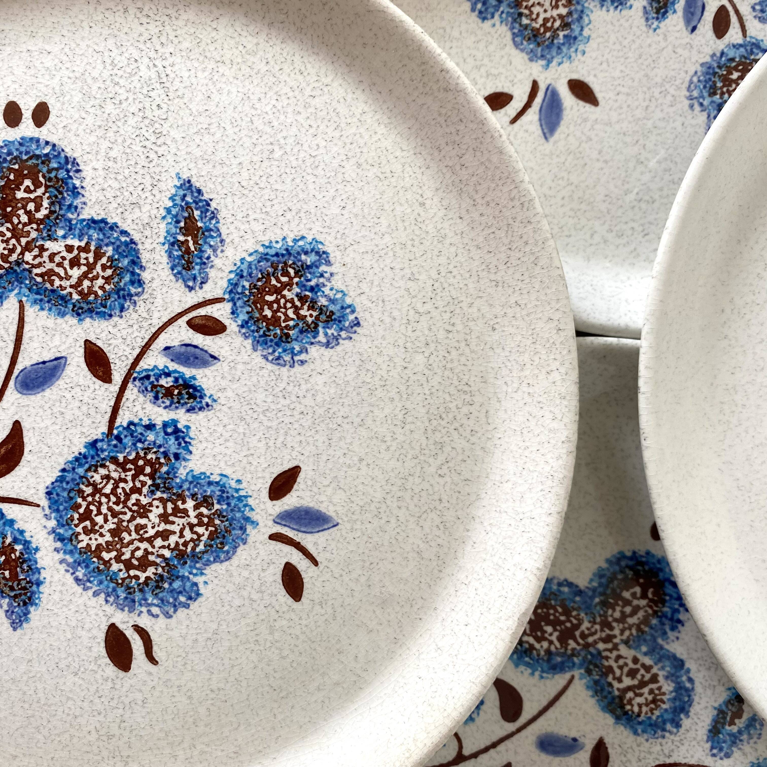 70s flower dessert plates