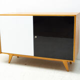 Fully restored mid century sideboard U-450 by Jiří Jiroutek, 1960´s, Czechoslovakia