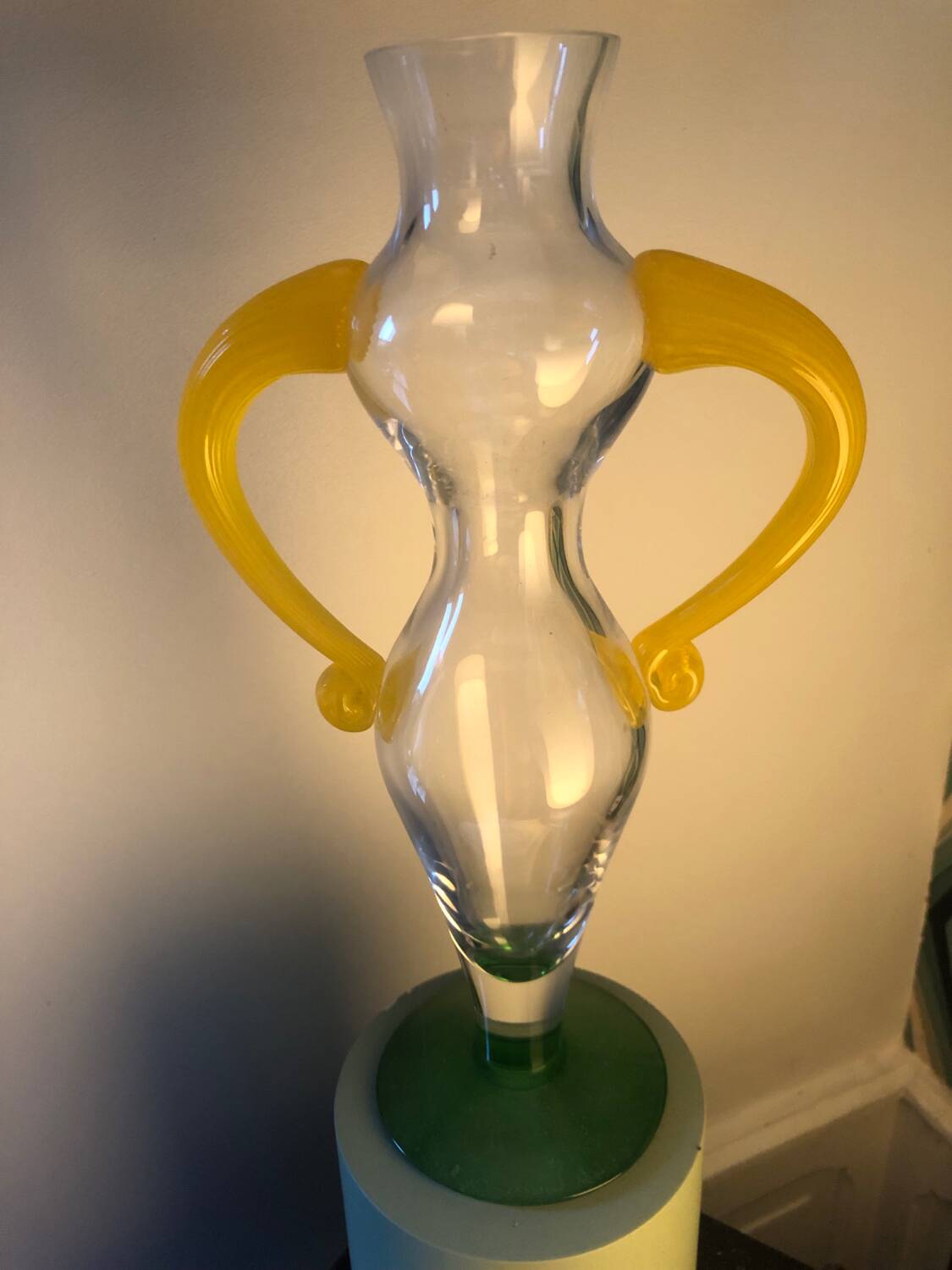 Glass bust of a woman by Kjell Engman 1990