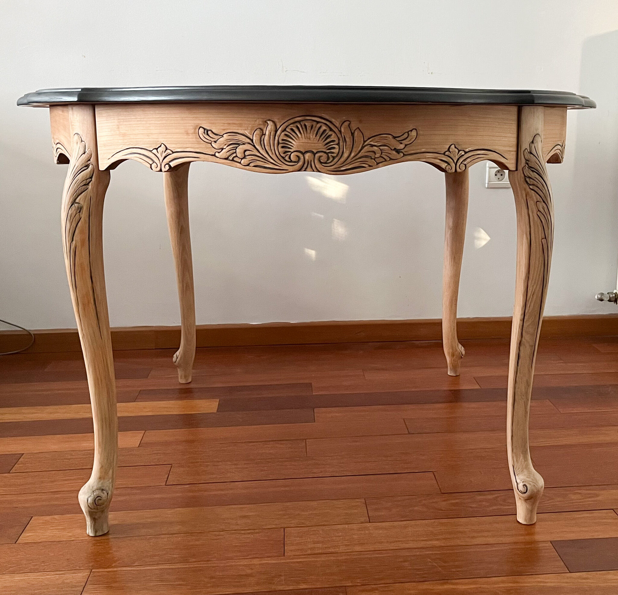Table ronde vintage