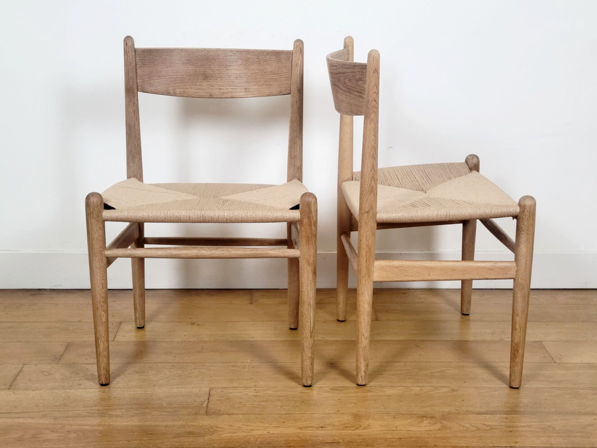 Set of 2 Hans J. Wegner CH36 dining chairs for Carl Hansen & Søn in solid oak