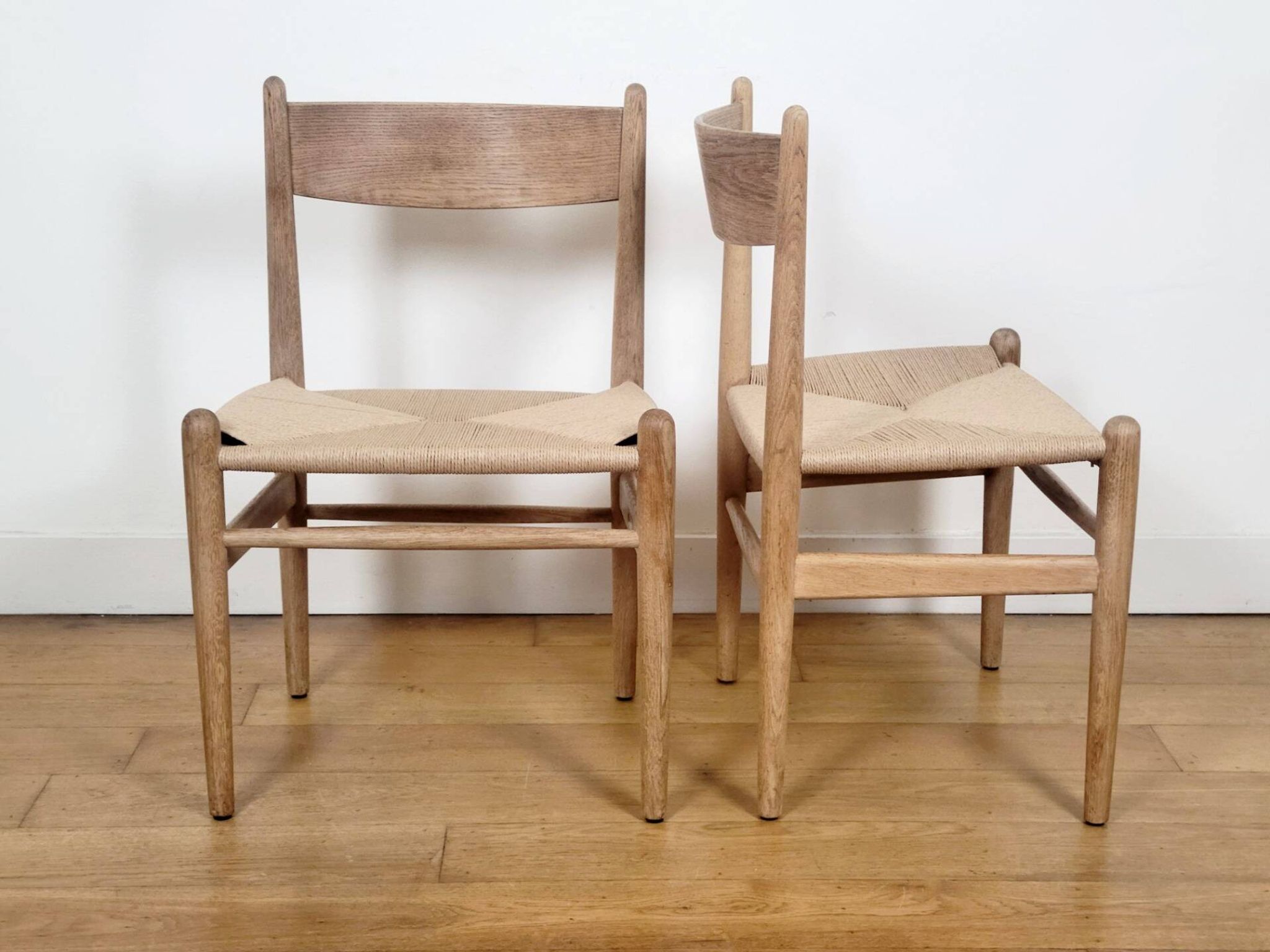 Set of 2 Hans J. Wegner CH36 dining chairs for Carl Hansen & Søn in solid oak