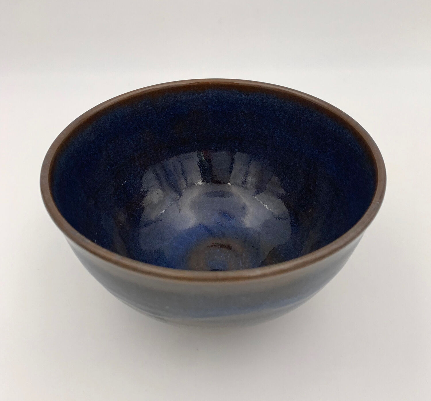 Blue ceramic bowl signed Salvatore PARISI / Contemporary art
