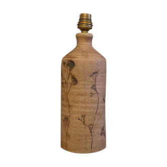 Terracotta lamp base with flower print