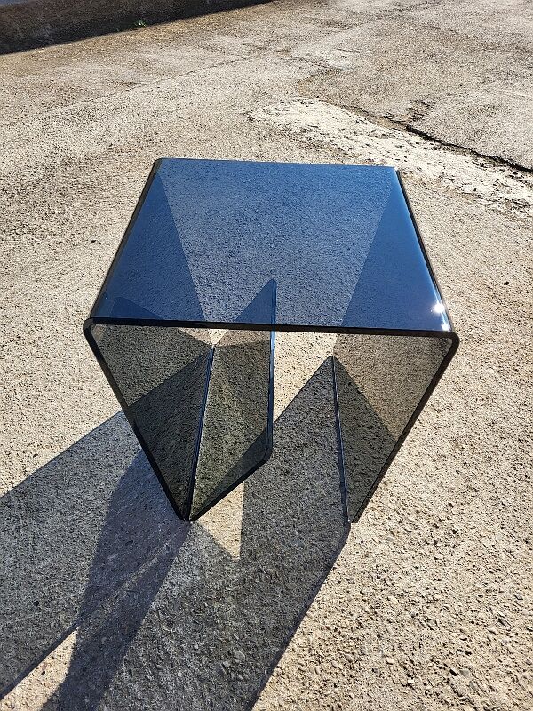 Table basse porte livres en verre 1970