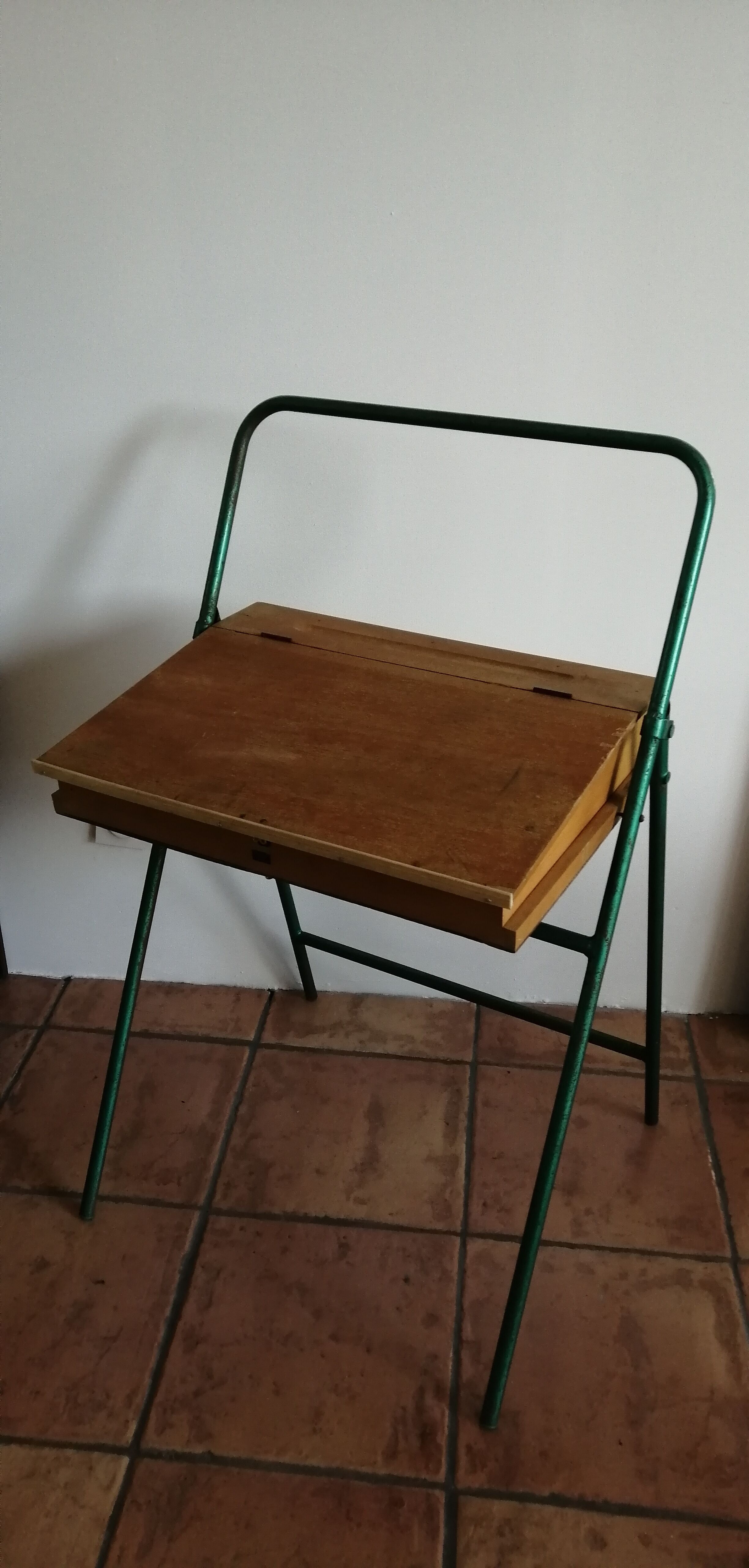 Foldable child desk 50s/60s and its chair