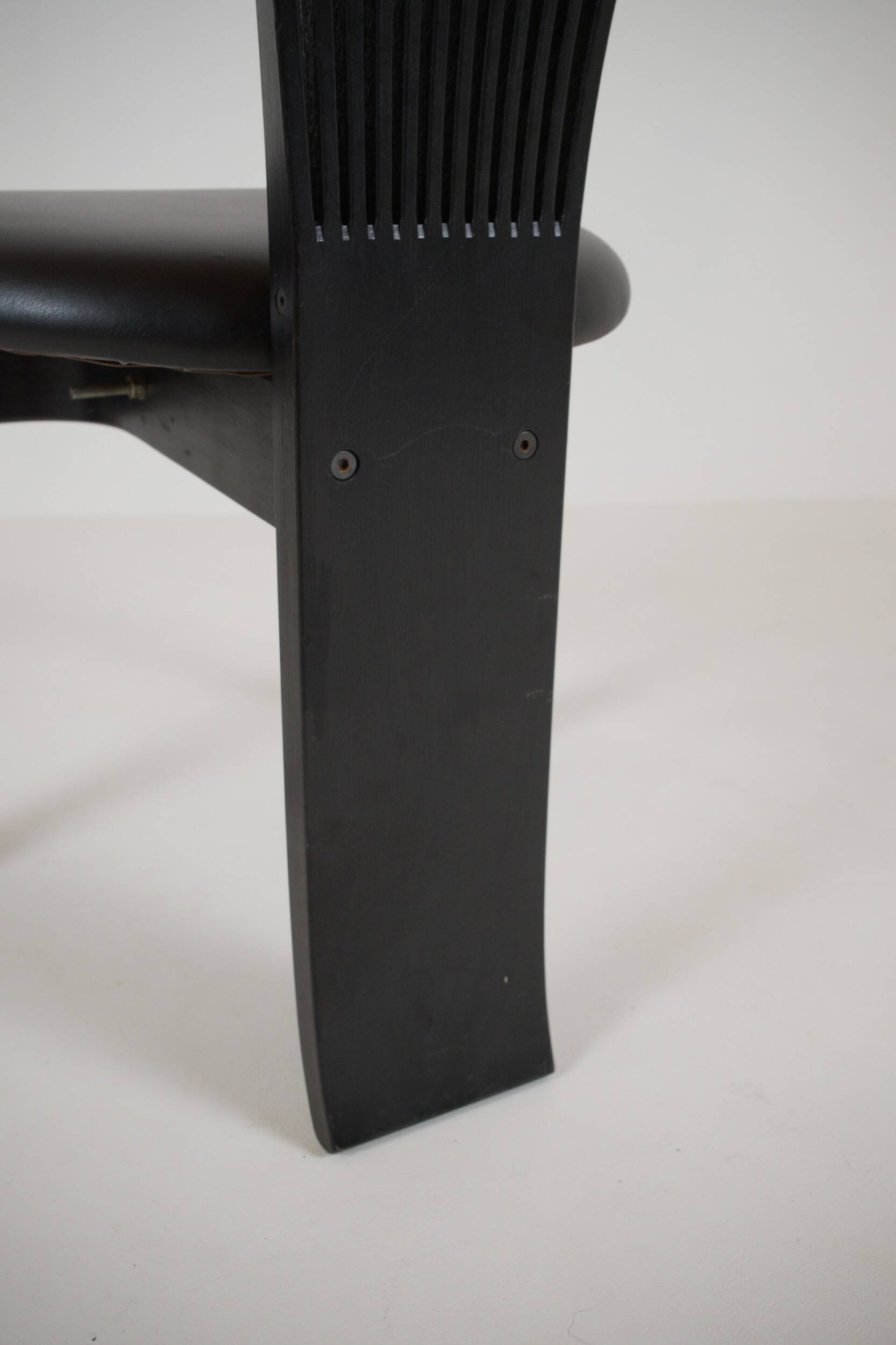 Set of 4 dining chairs "Totem" by Torstein Nilsen