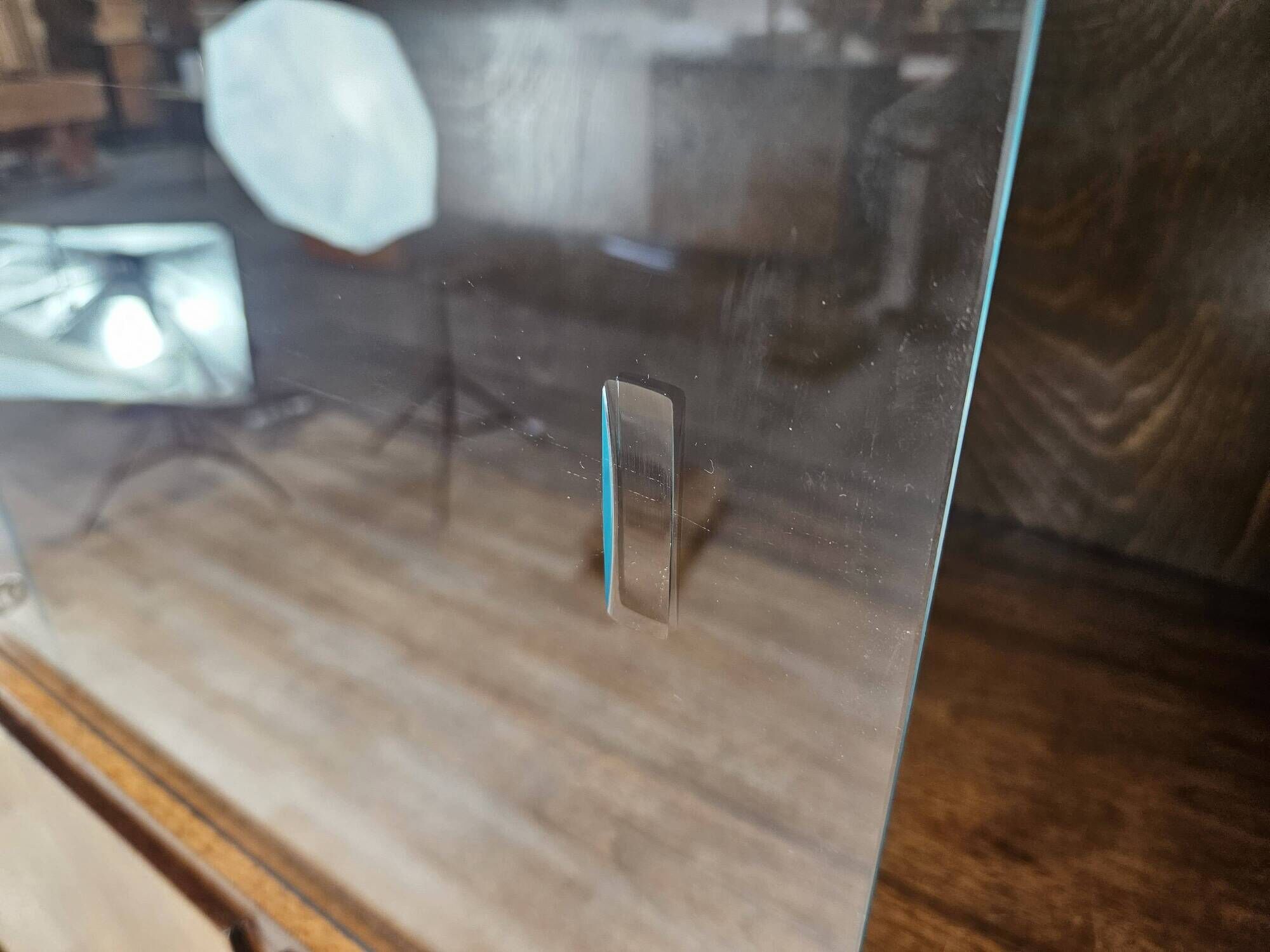 1930s Austrian Art Deco display cabinet
