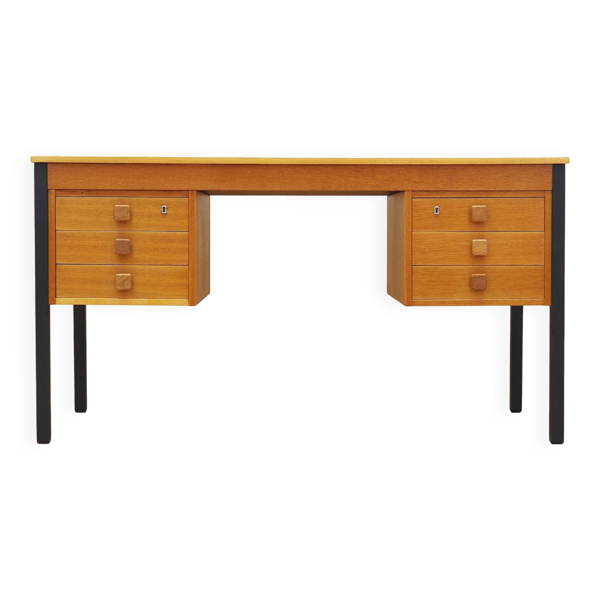 Ash desk, Danish design, 1970s, manufacturer: Domino Møbler