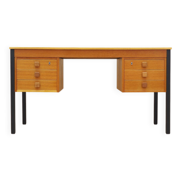 Ash desk, Danish design, 1970s, manufacturer: Domino Møbler