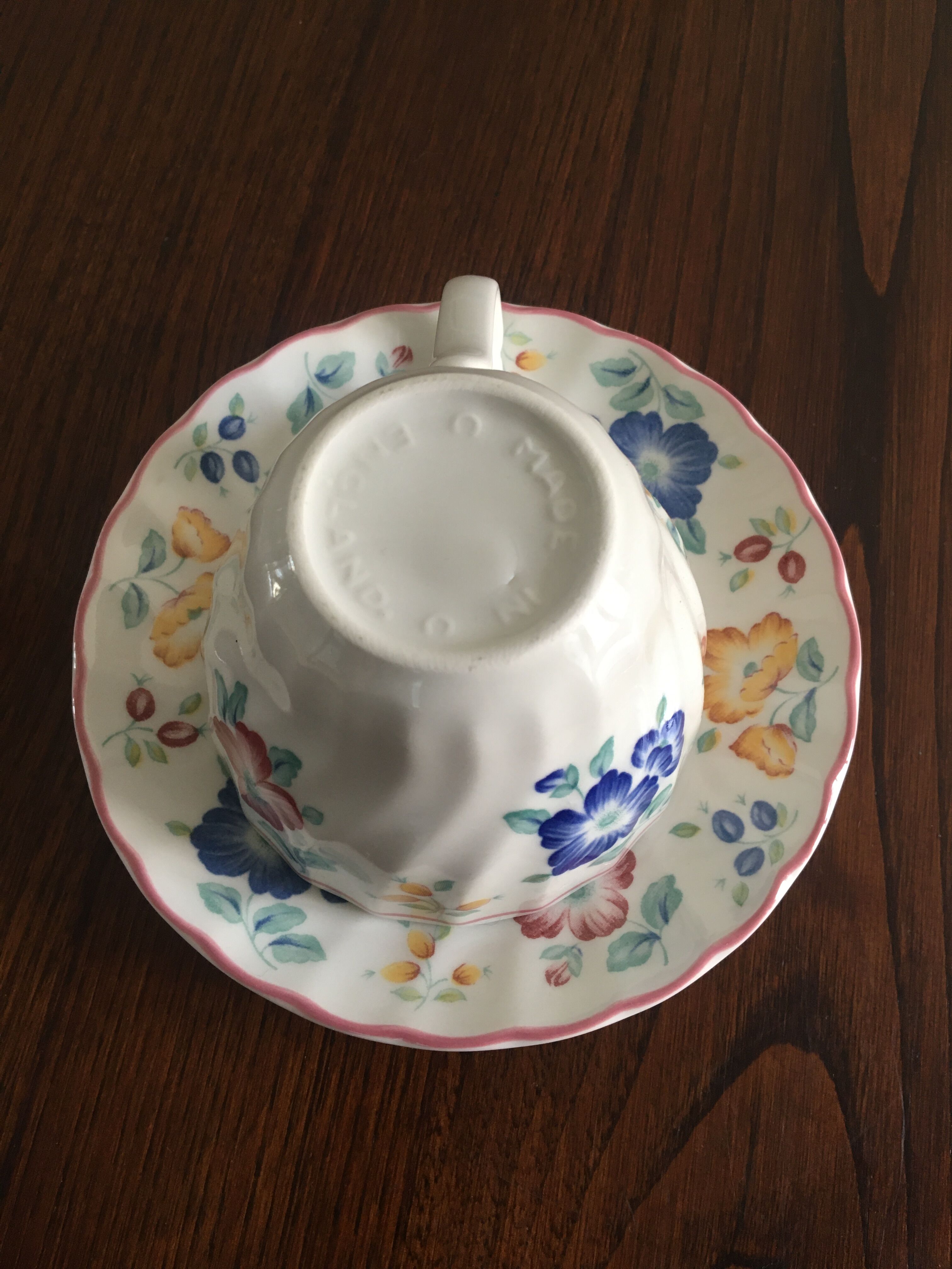 Tasse Churchill fleurie made in England