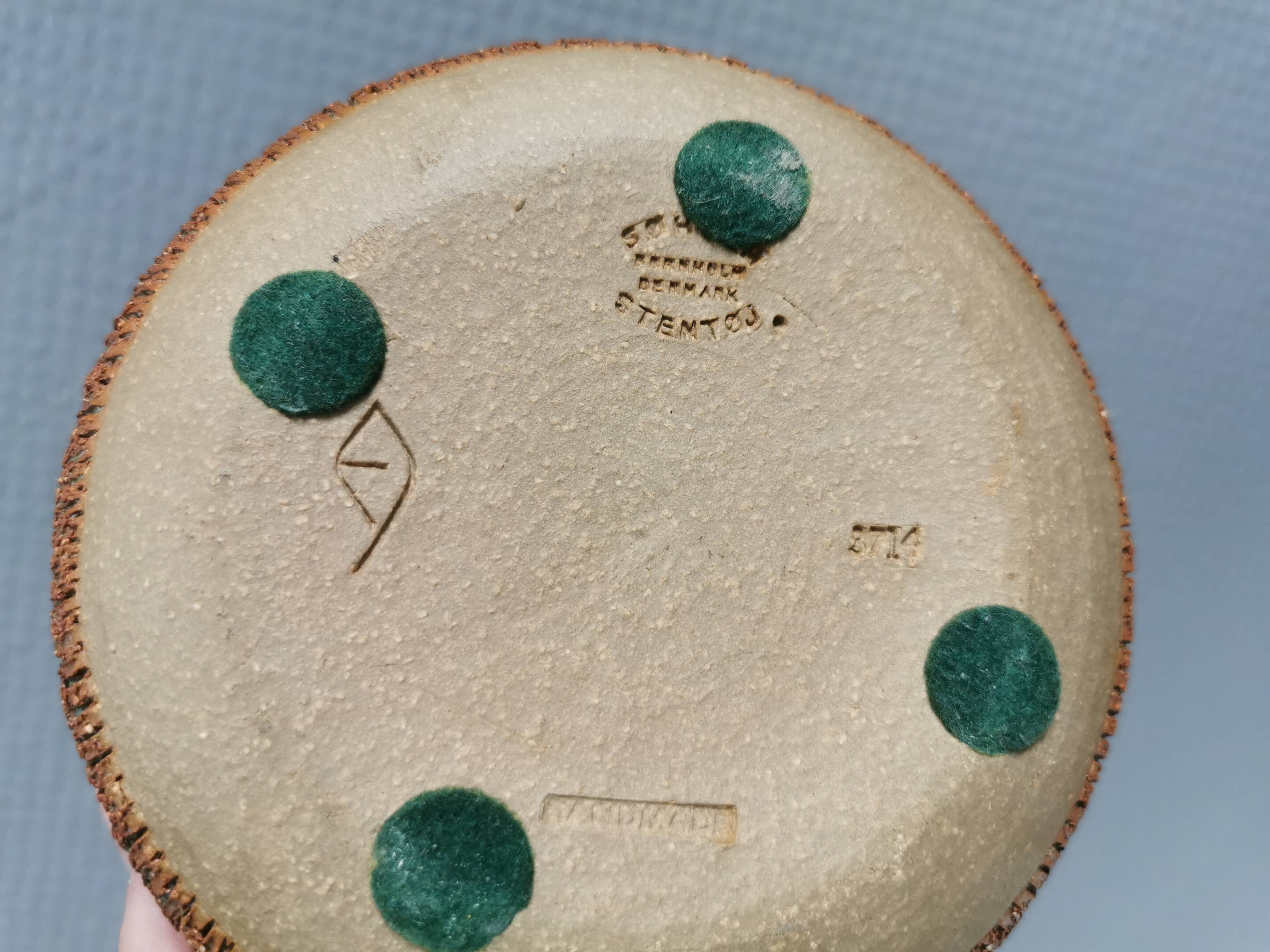 Ceramic bowl designed by Einar Johansen for Søholm Denmark in the 1960s.