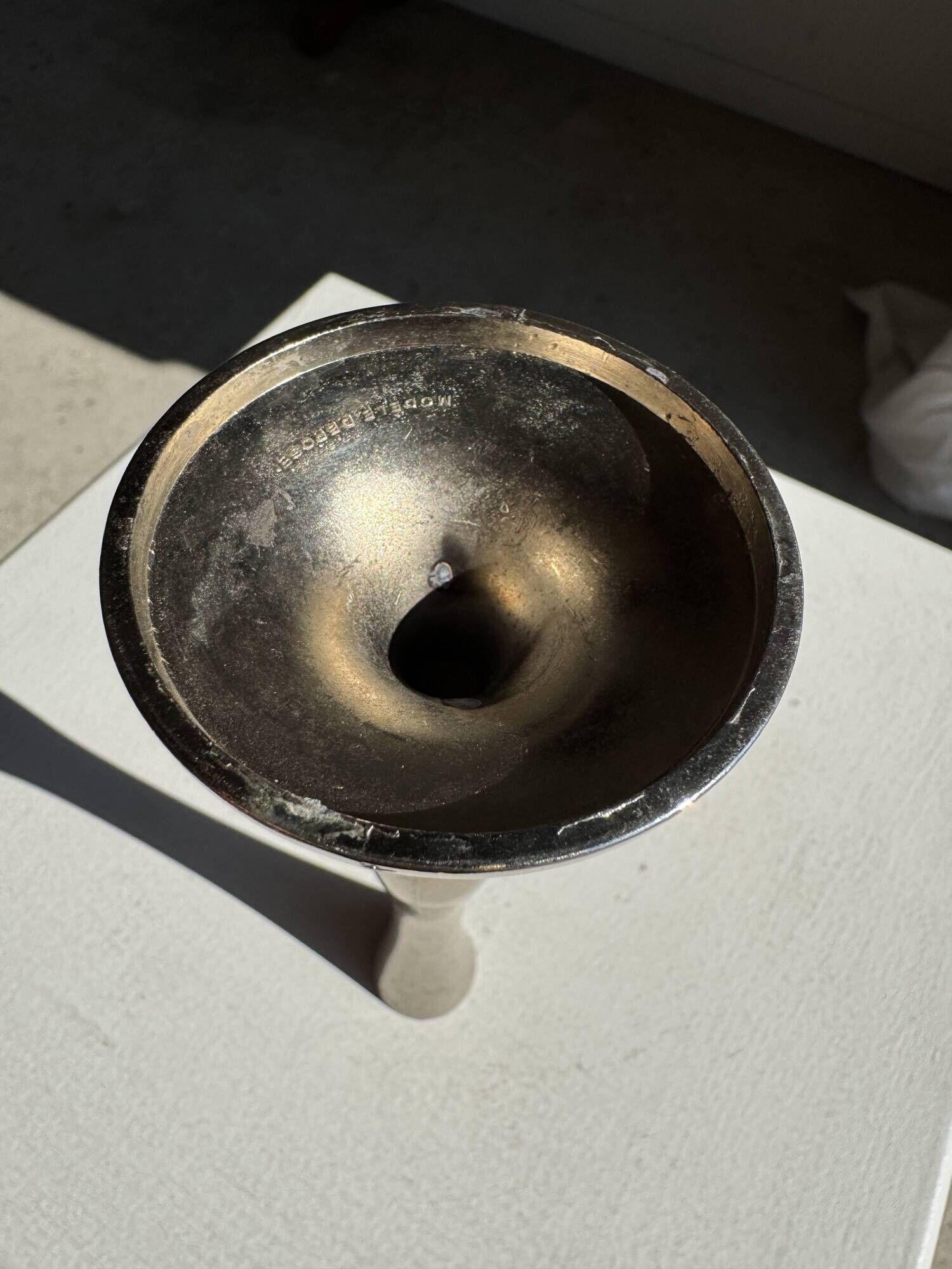 Vase soliflore vintage en métal gris à pied évasé H17 D6