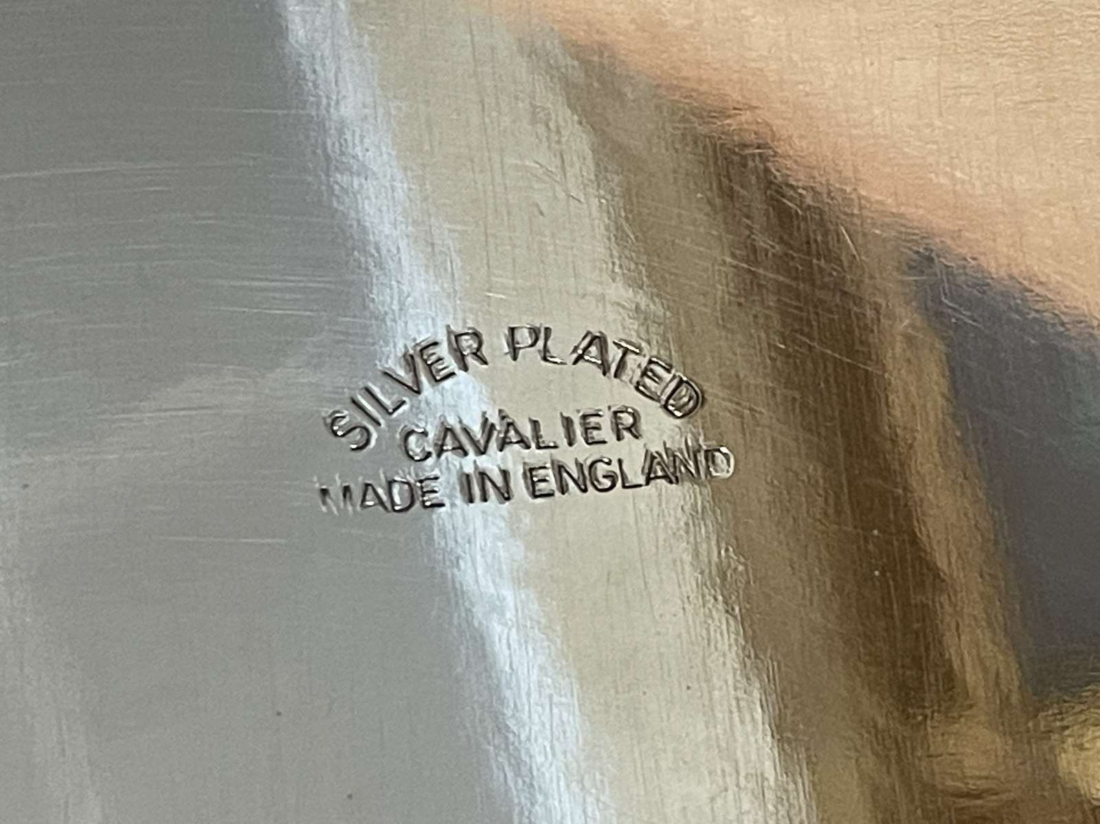 English silver metal top from the 1950s