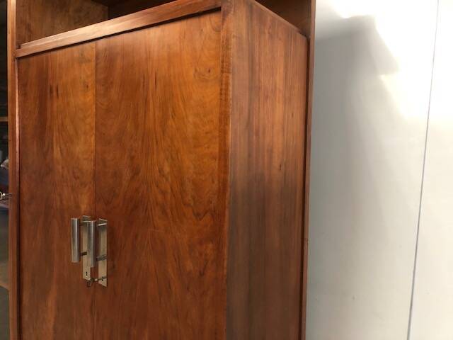 Glass cabinet from the 1940s