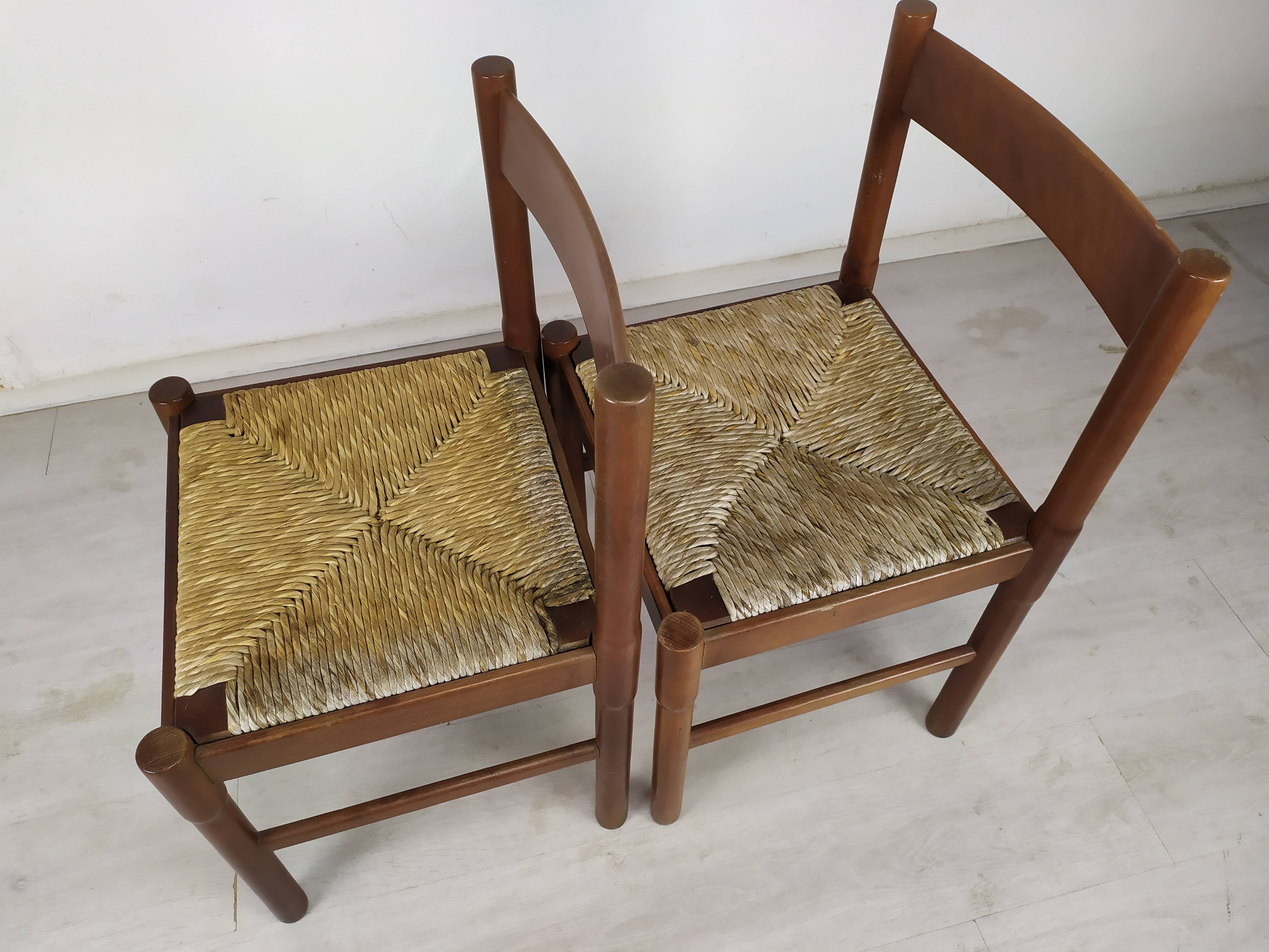 Vintage mulched chairs