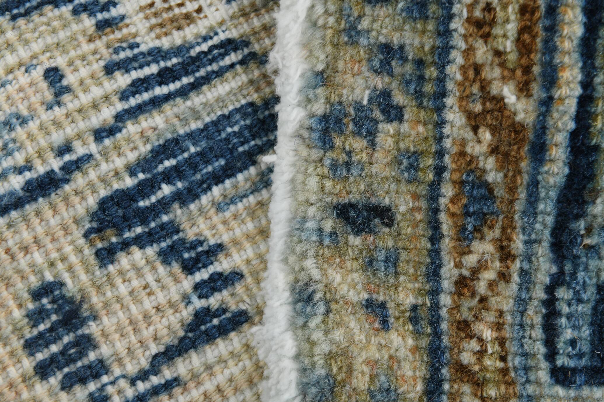 Grand tapis persan ancien bleu marine, 293 x 391 cm