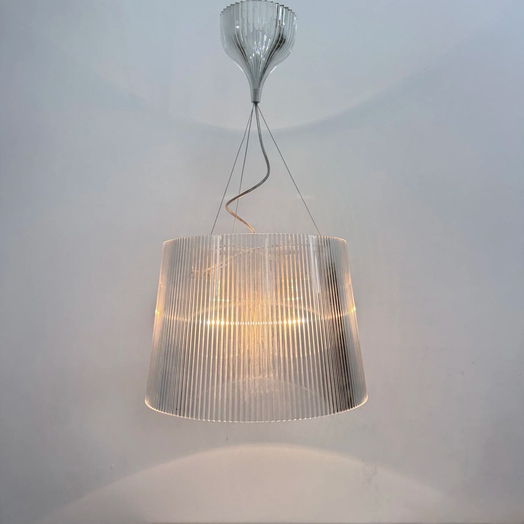 Lampe suspendue Kartell Gé en plexiglas Ferruccio Laviani