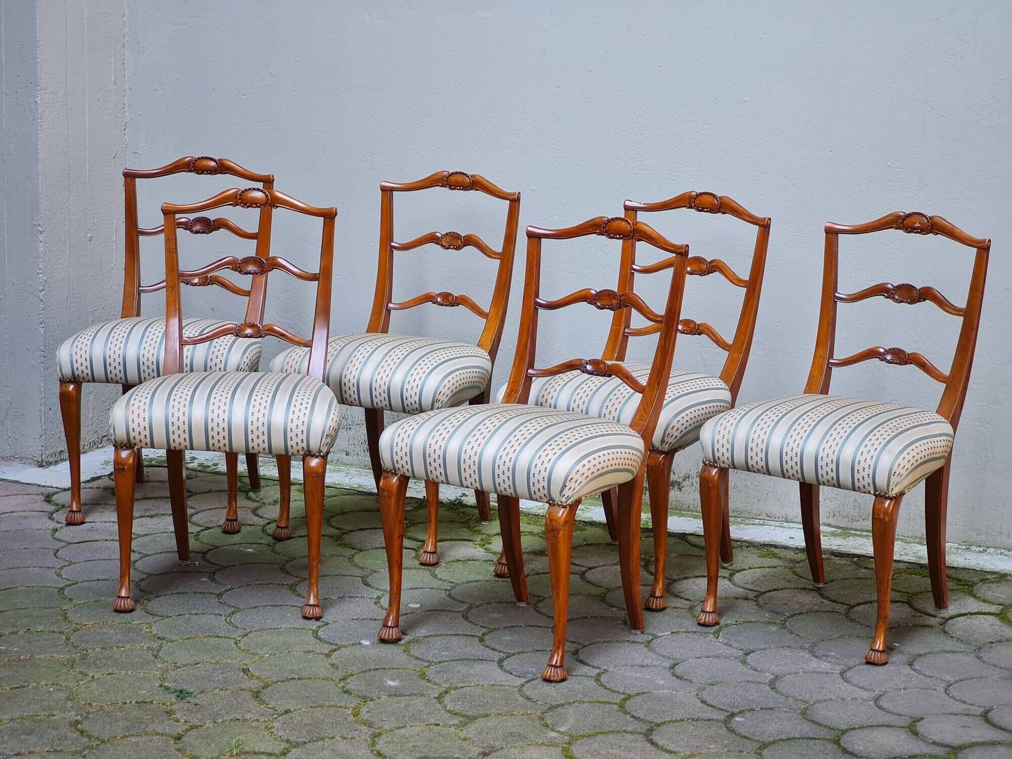 Set of 6 vintage chairs in Chippendale Revival style.