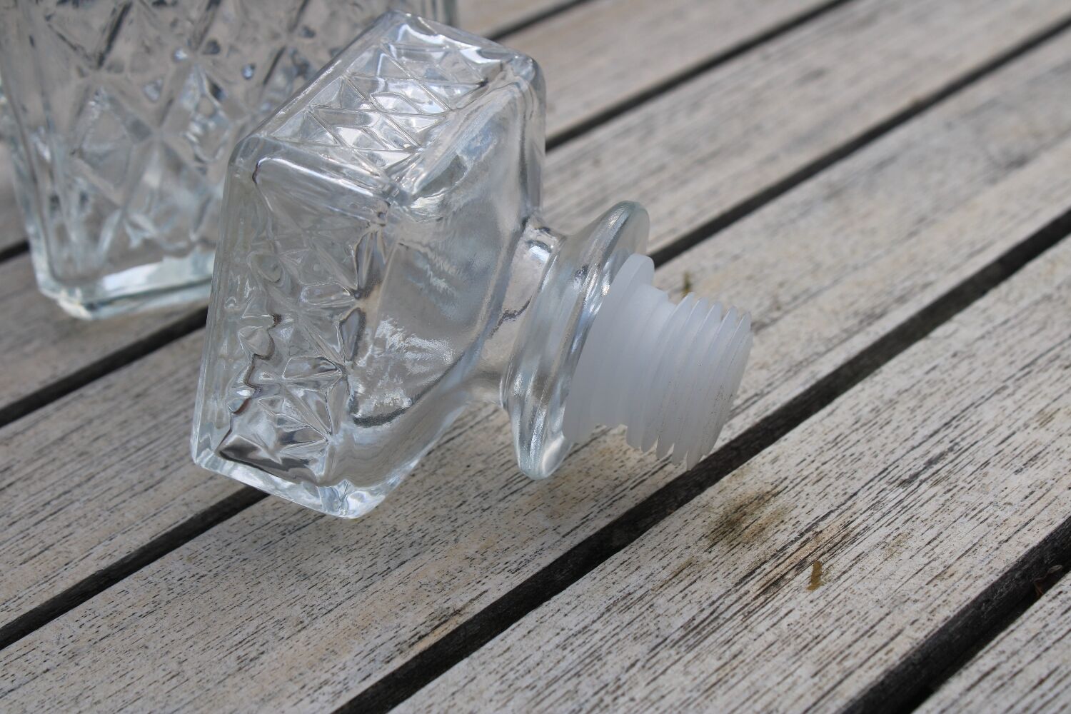Glass decanter