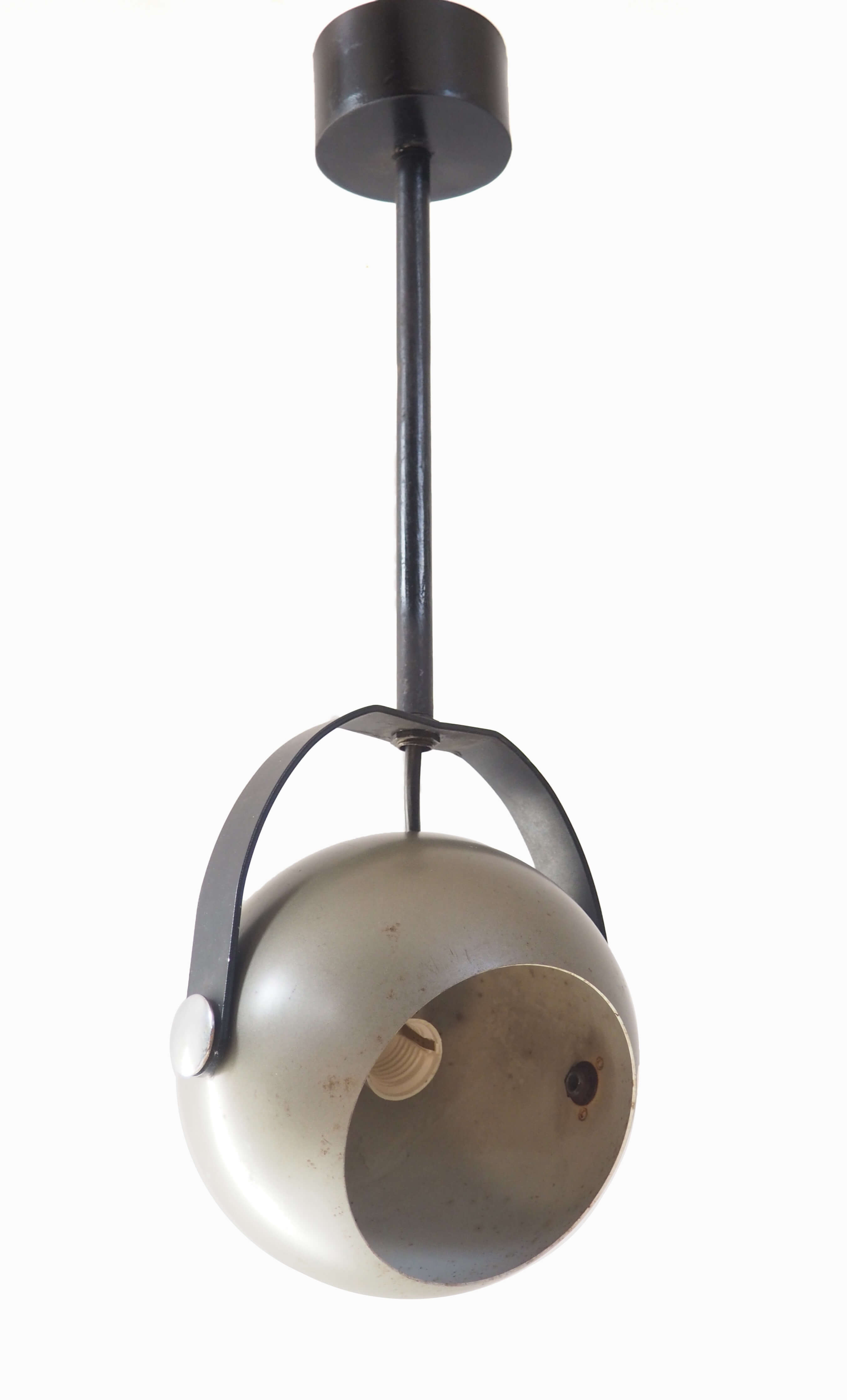 Pendant light