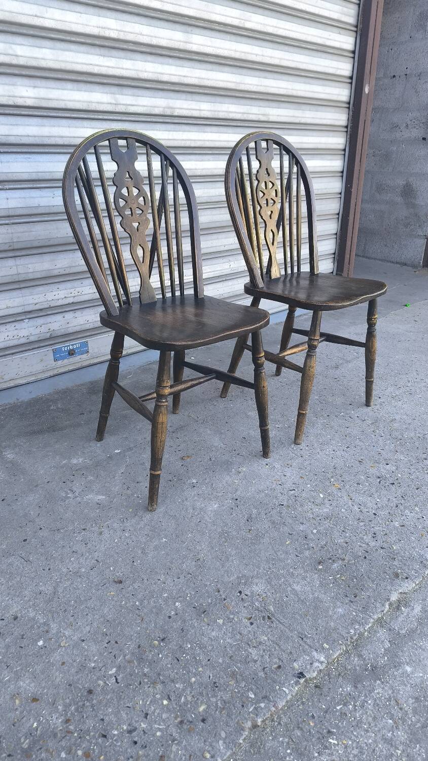 Pair of Ercol Windsor chairs 1890