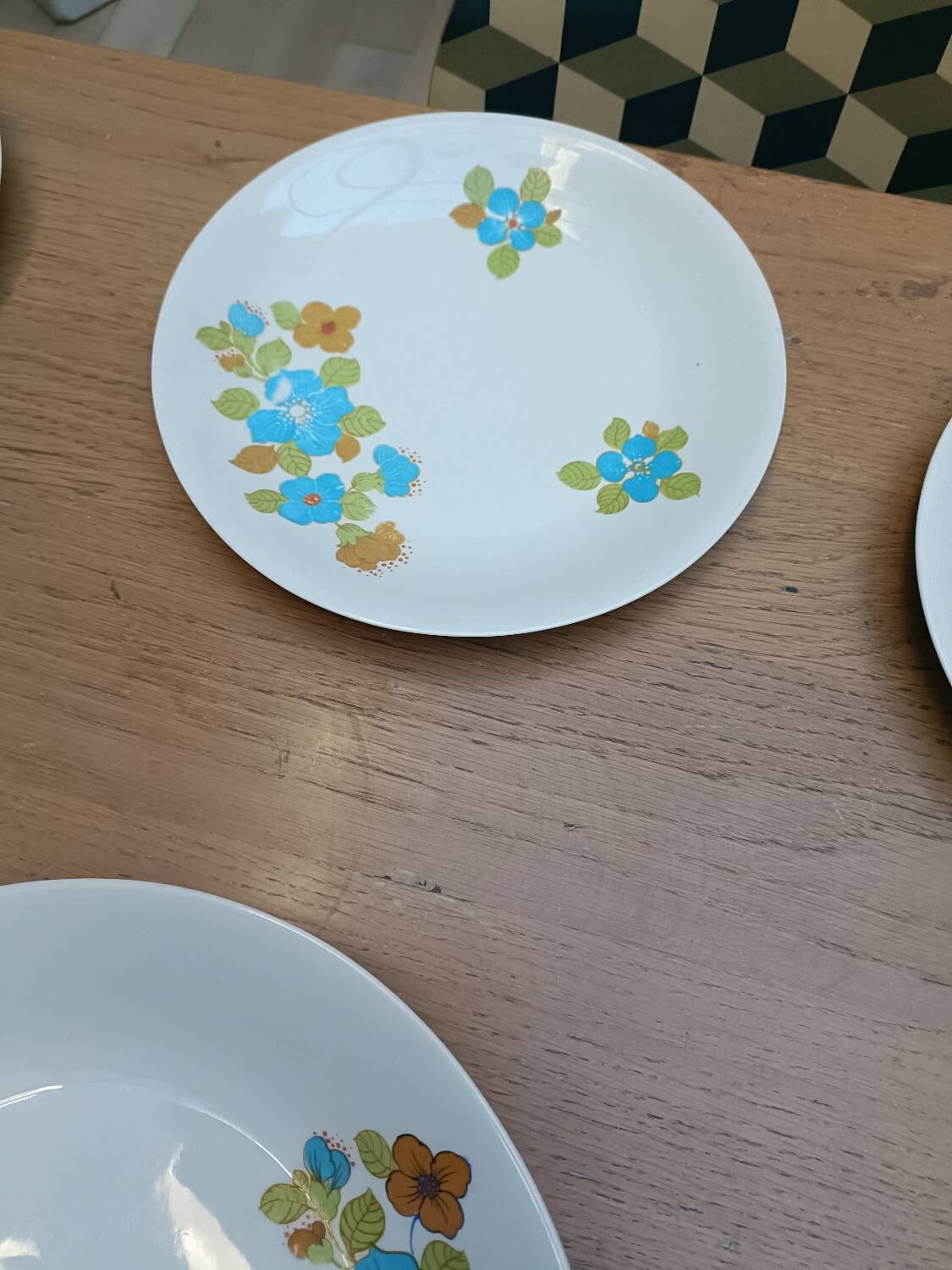 Service de table porcelaine 70'