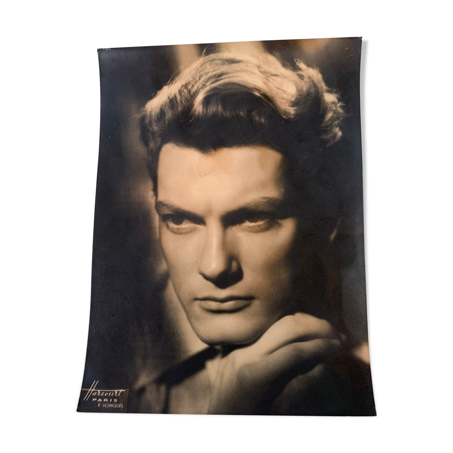 Photograph YeMarais . By R Voinquel . Harcourt