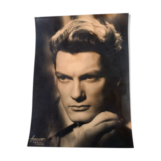 Photograph YeMarais . By R Voinquel . Harcourt
