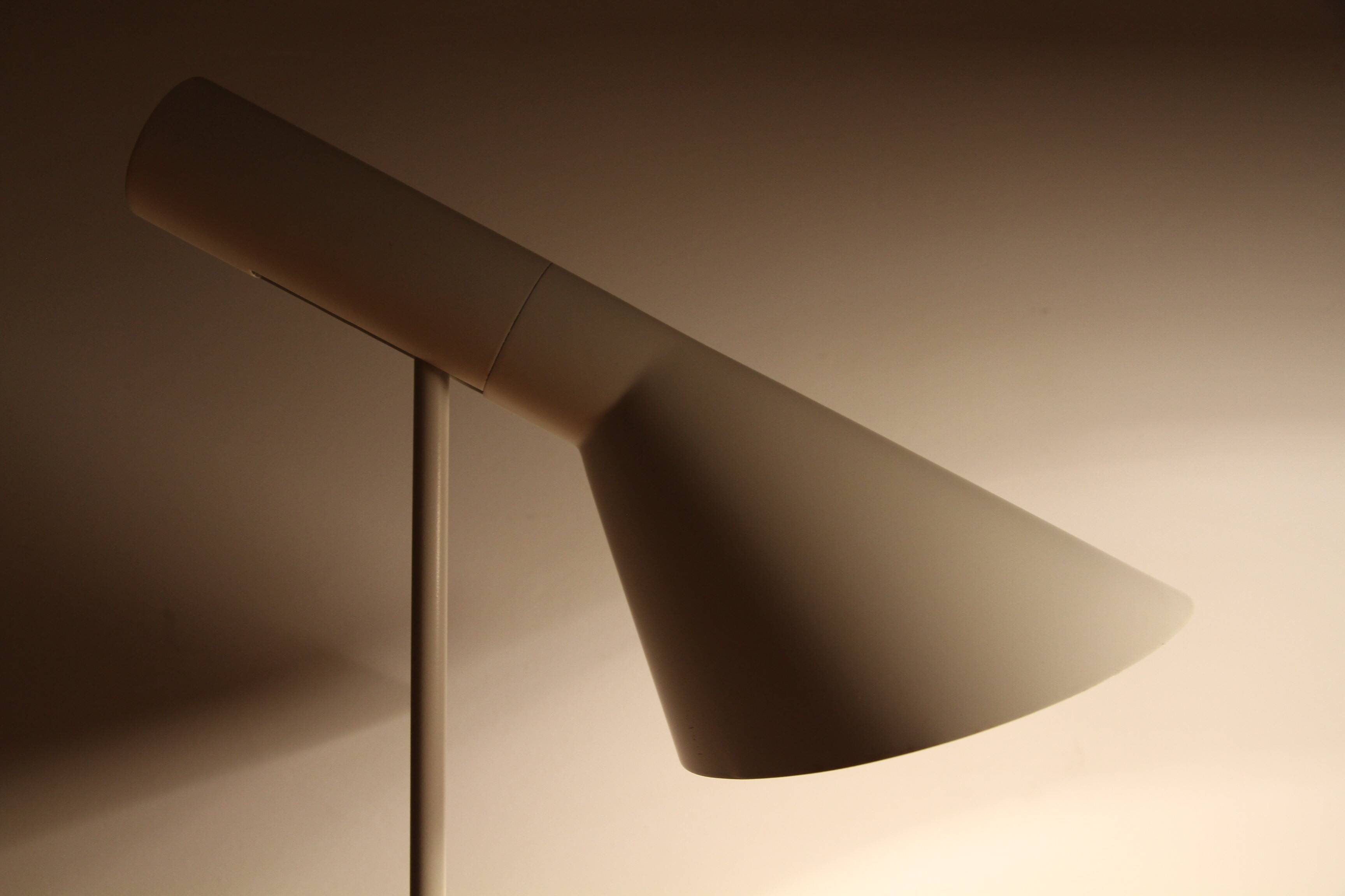 Paire de Lampadaire AJ Louis Poulsen