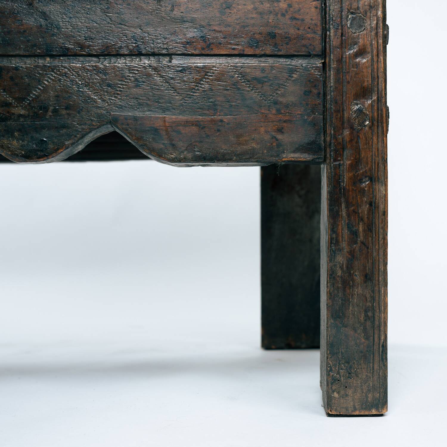 Antique walnut wooden Spanish siesta bench, Spain mid 1700s