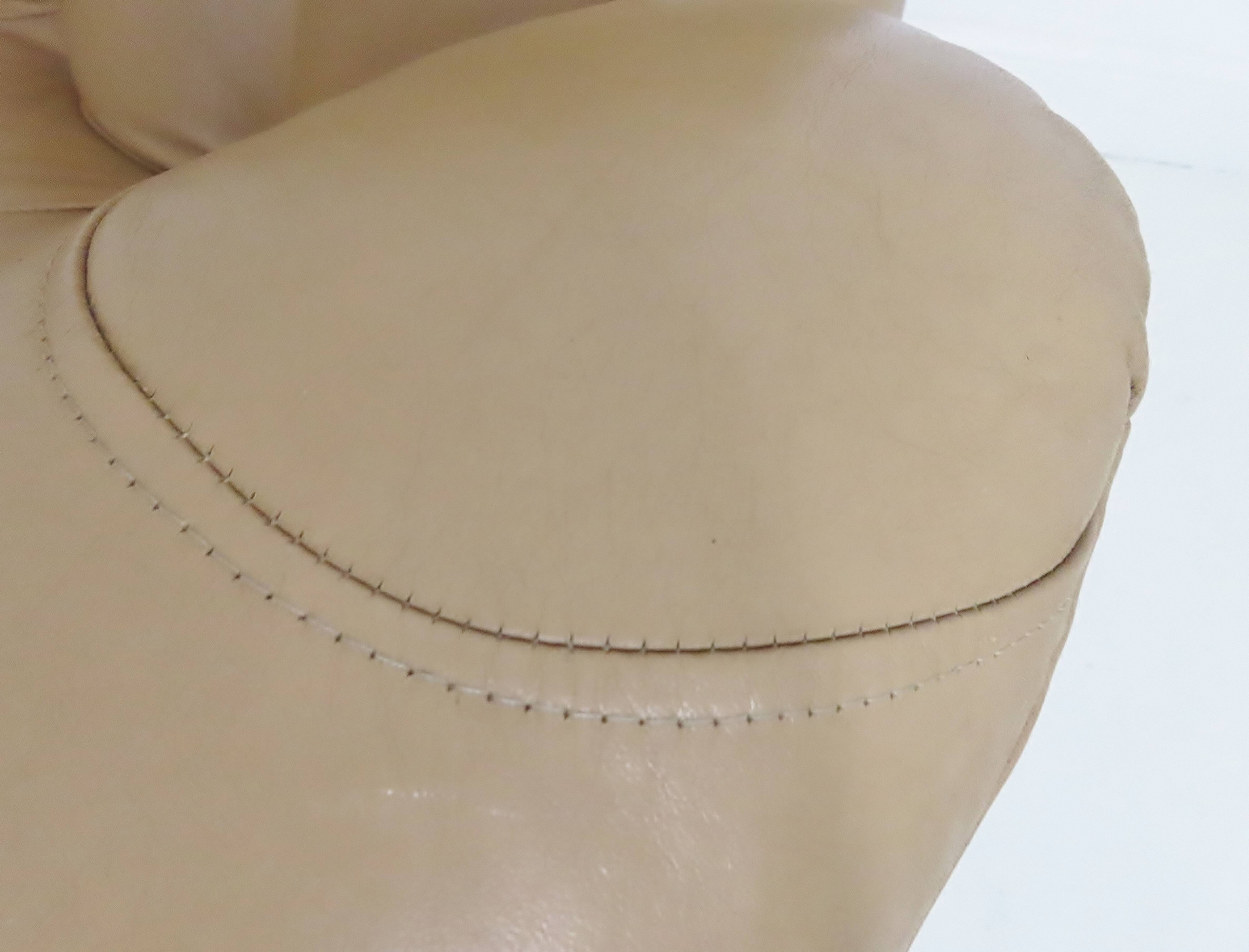 Vintage Pop Art Leather Hand Chair