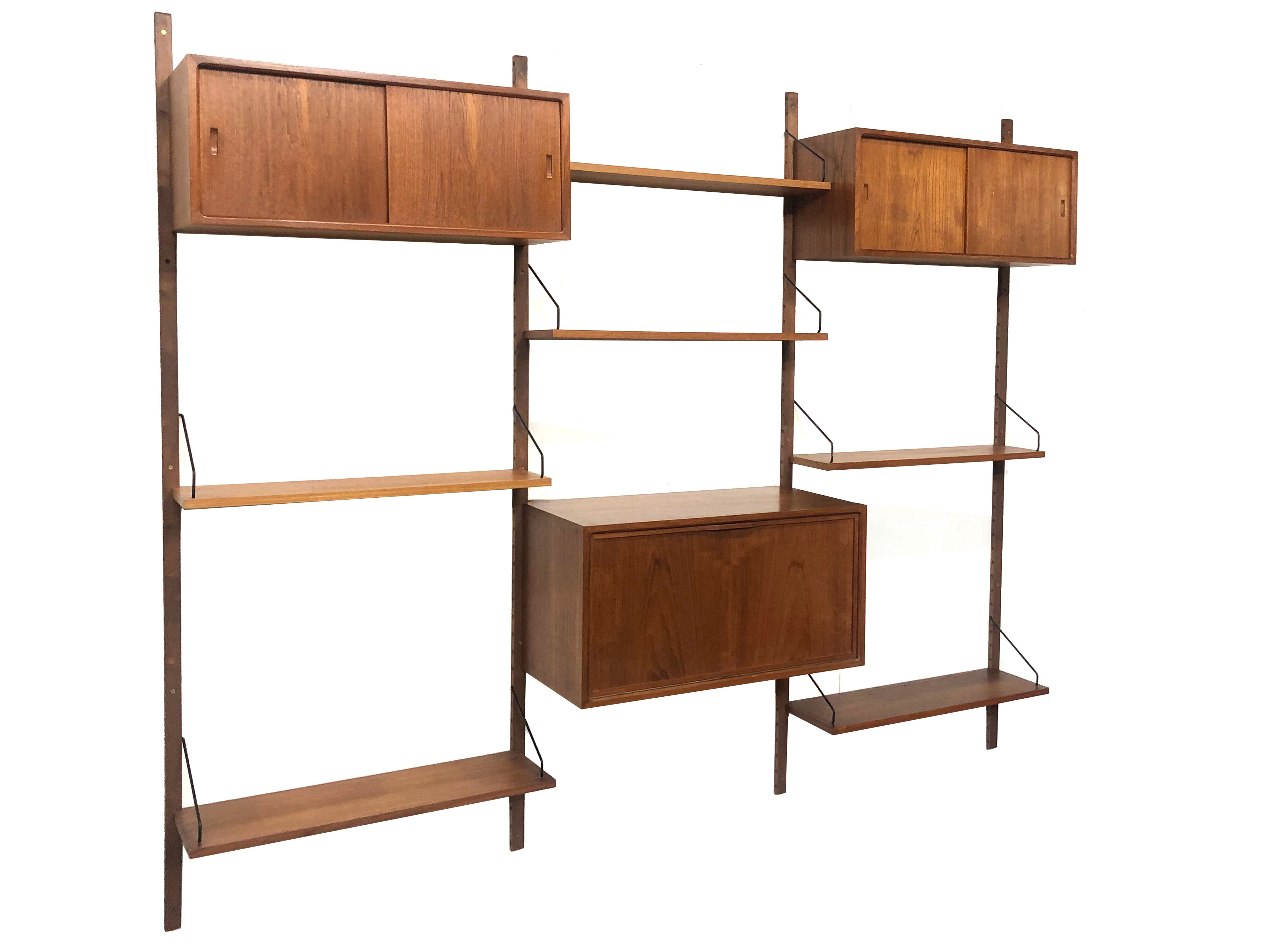 Poul Cadovius Royal System wall set