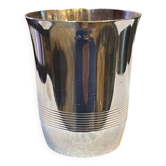 Solid silver cup with circular motif