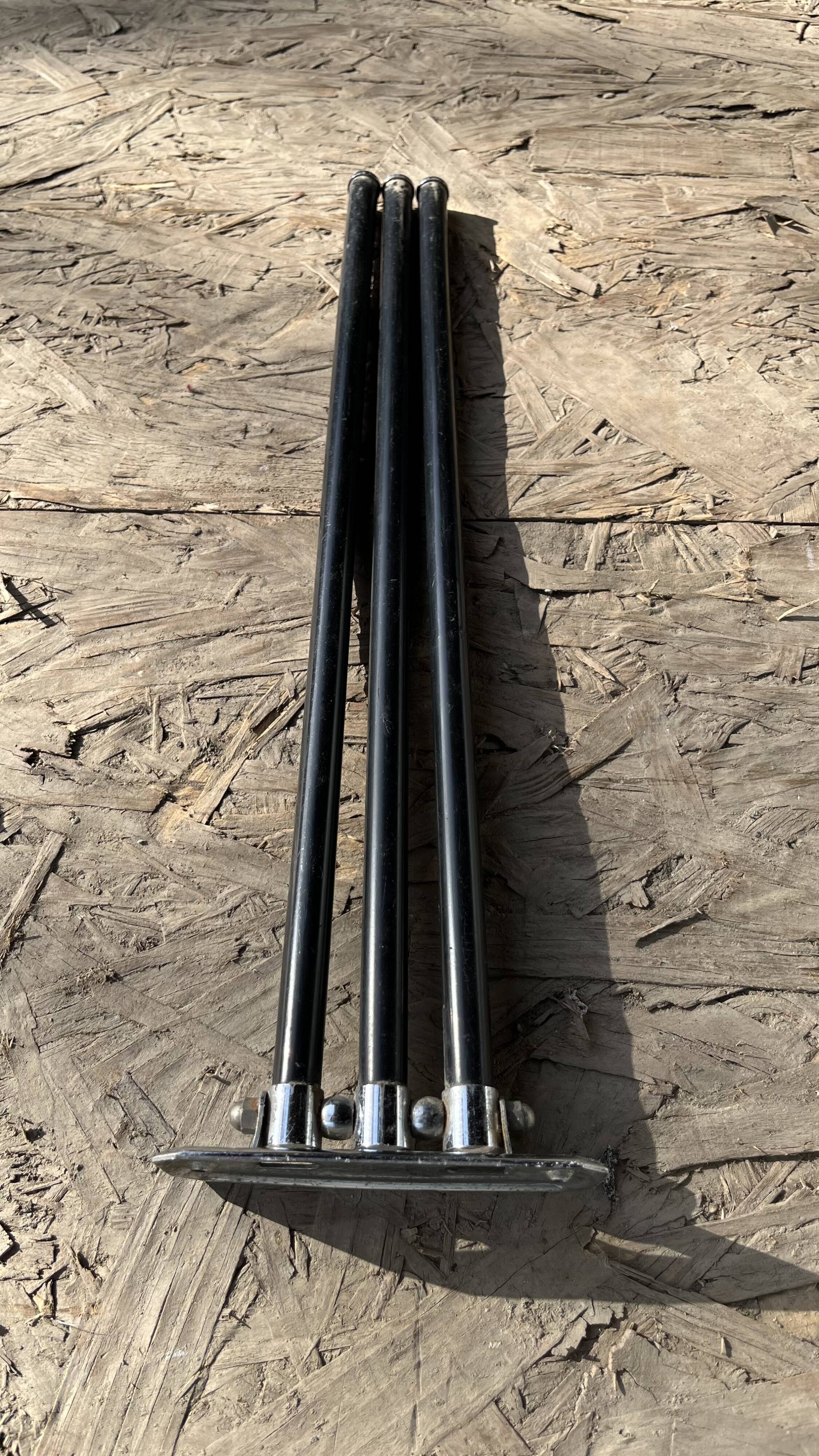 Vintage 3-spoke black towel racks