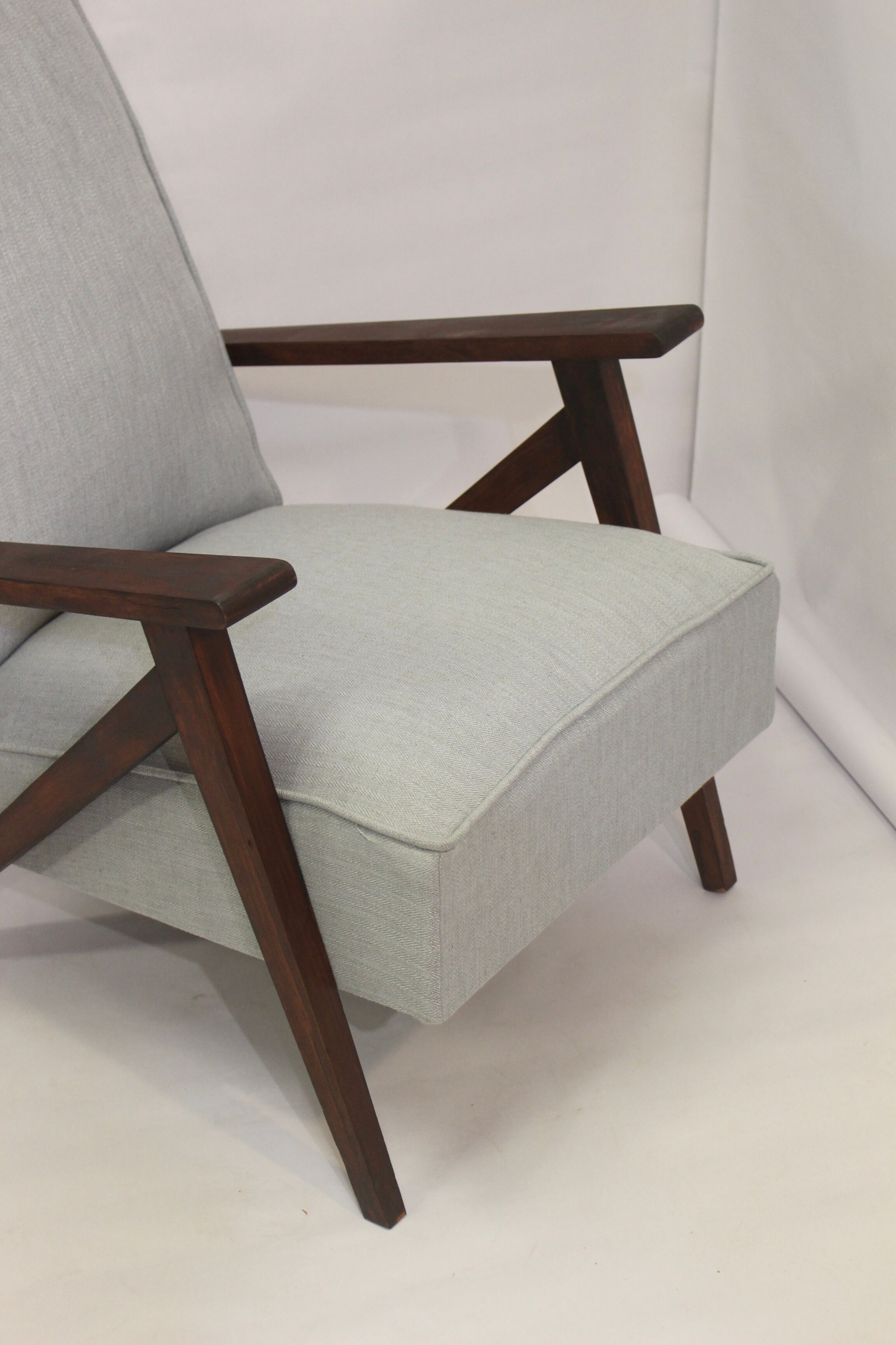 Scandinavian armchair in beech 60s