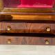Vitrine style empire acajou