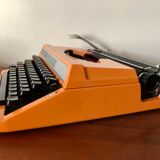 Orange typewriter Seiko Silver Reed 100 Japan 1970