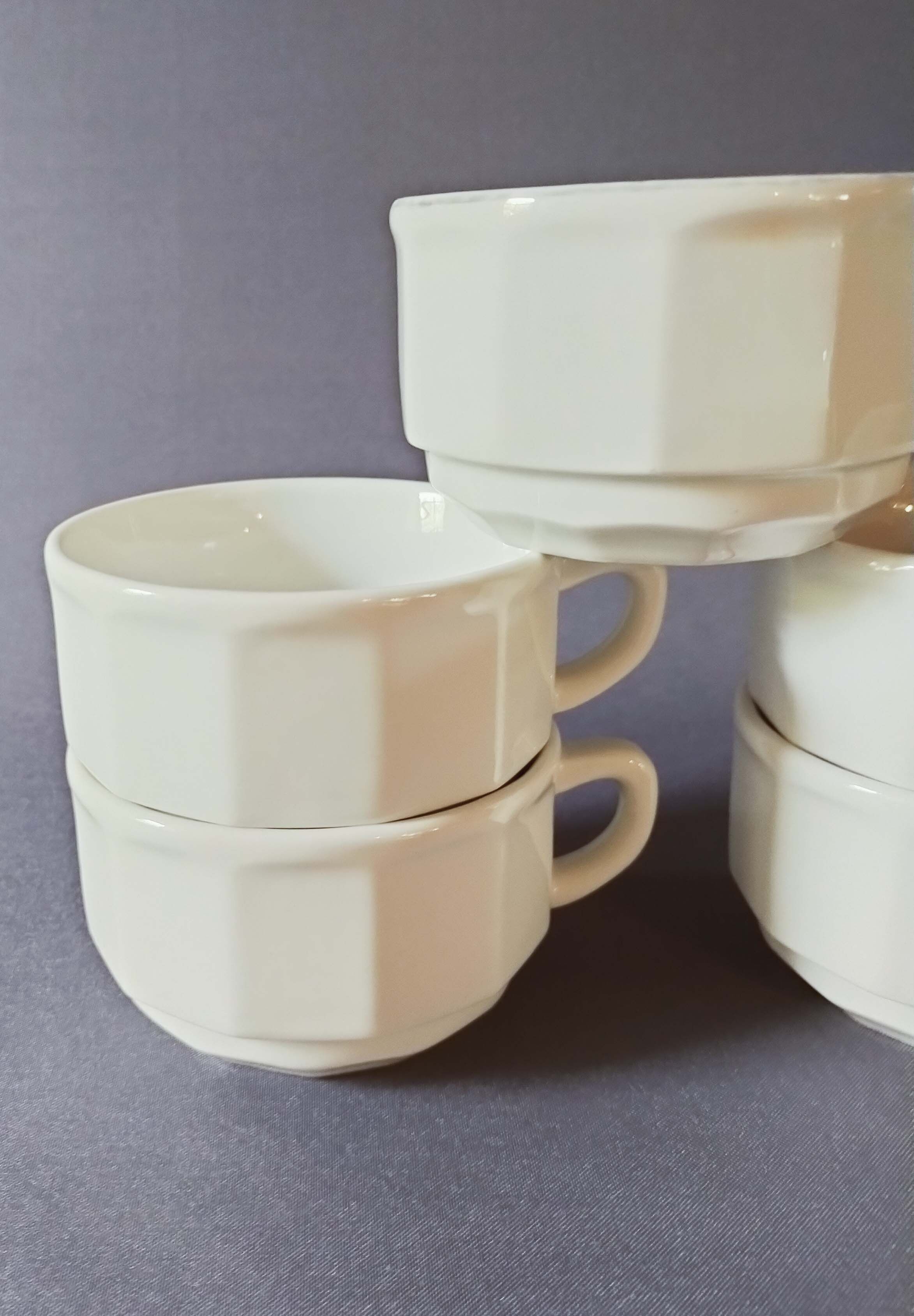 5 bistro cups