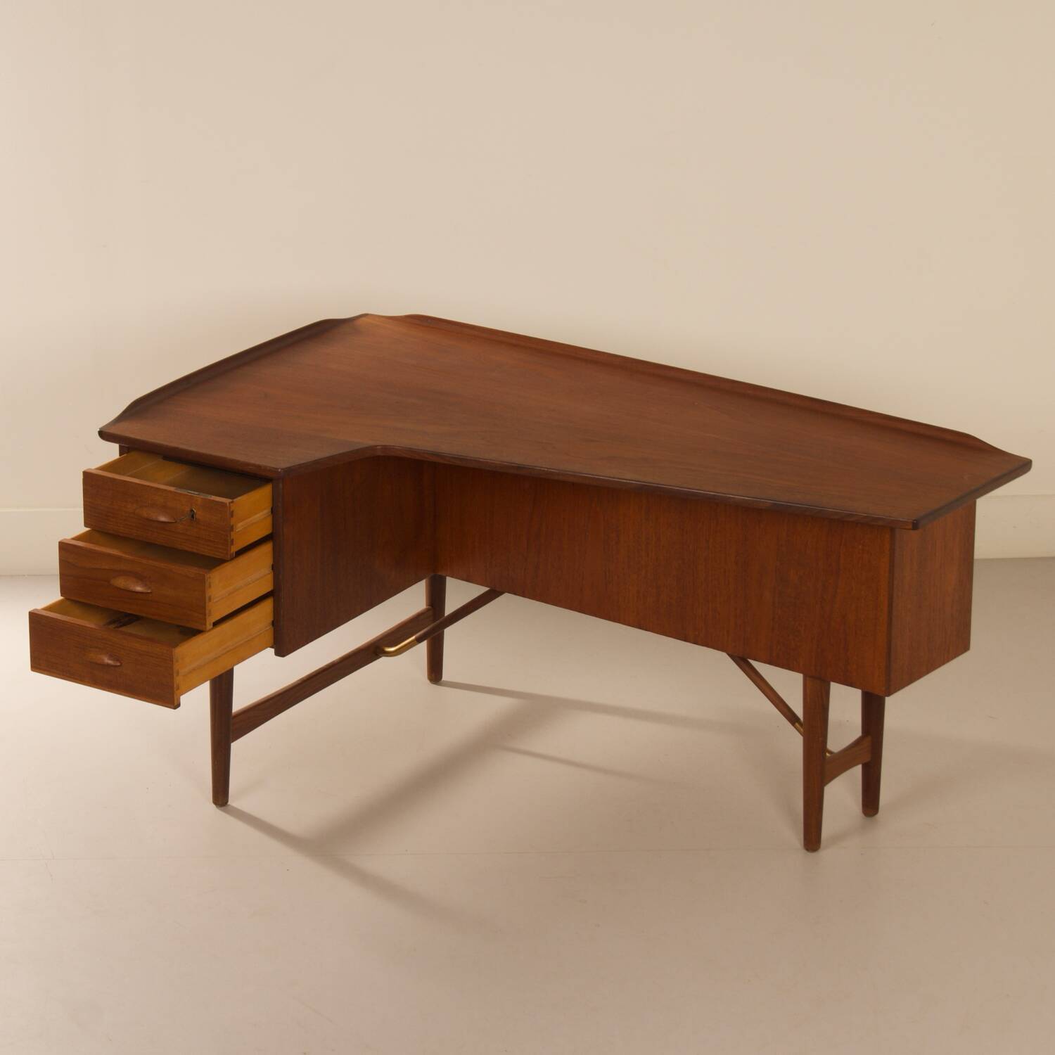 Boomerang desk by Peter Løvig Nielsen for Hedensted mobelfabrik, 1960s