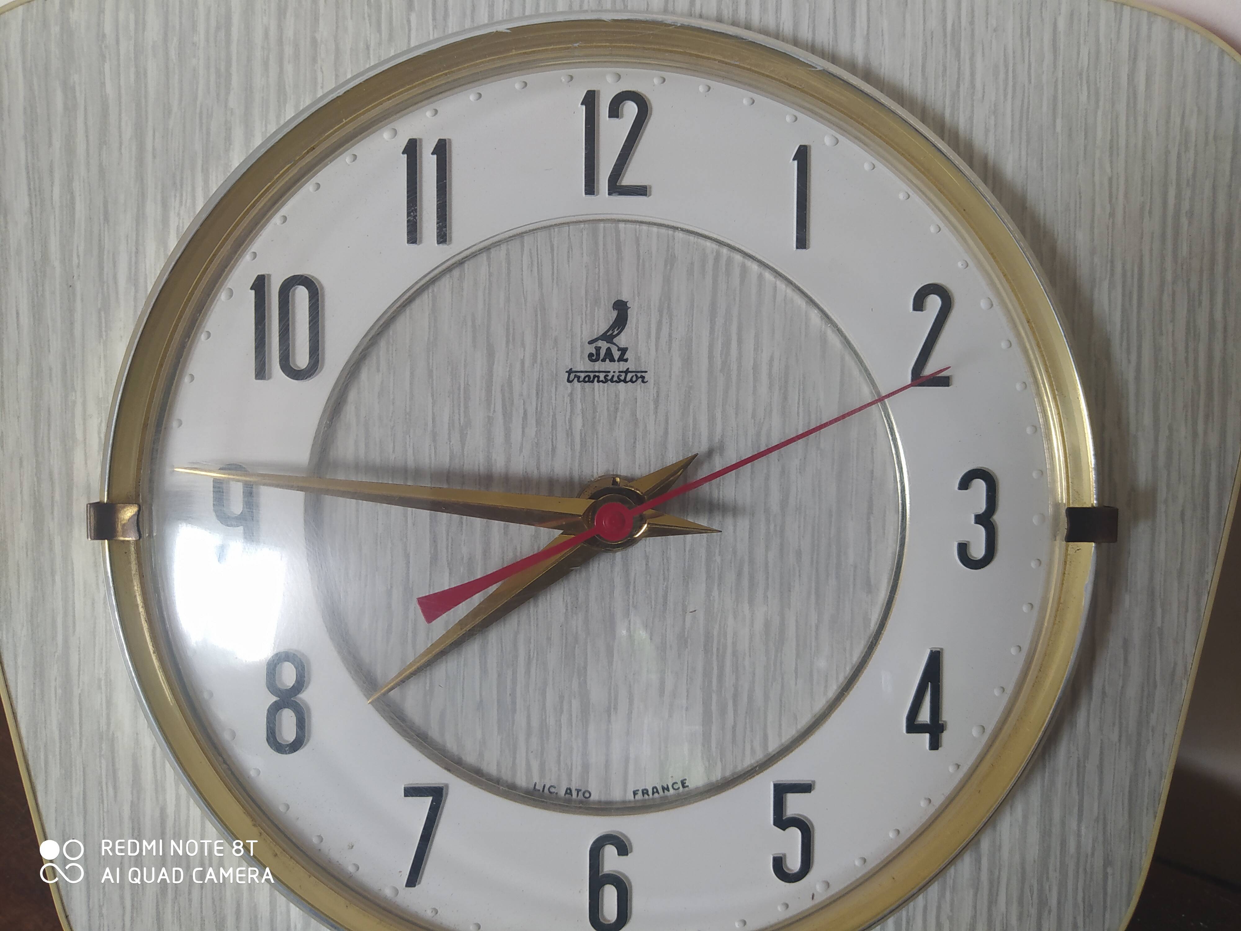 Wall clock jaz transistor france