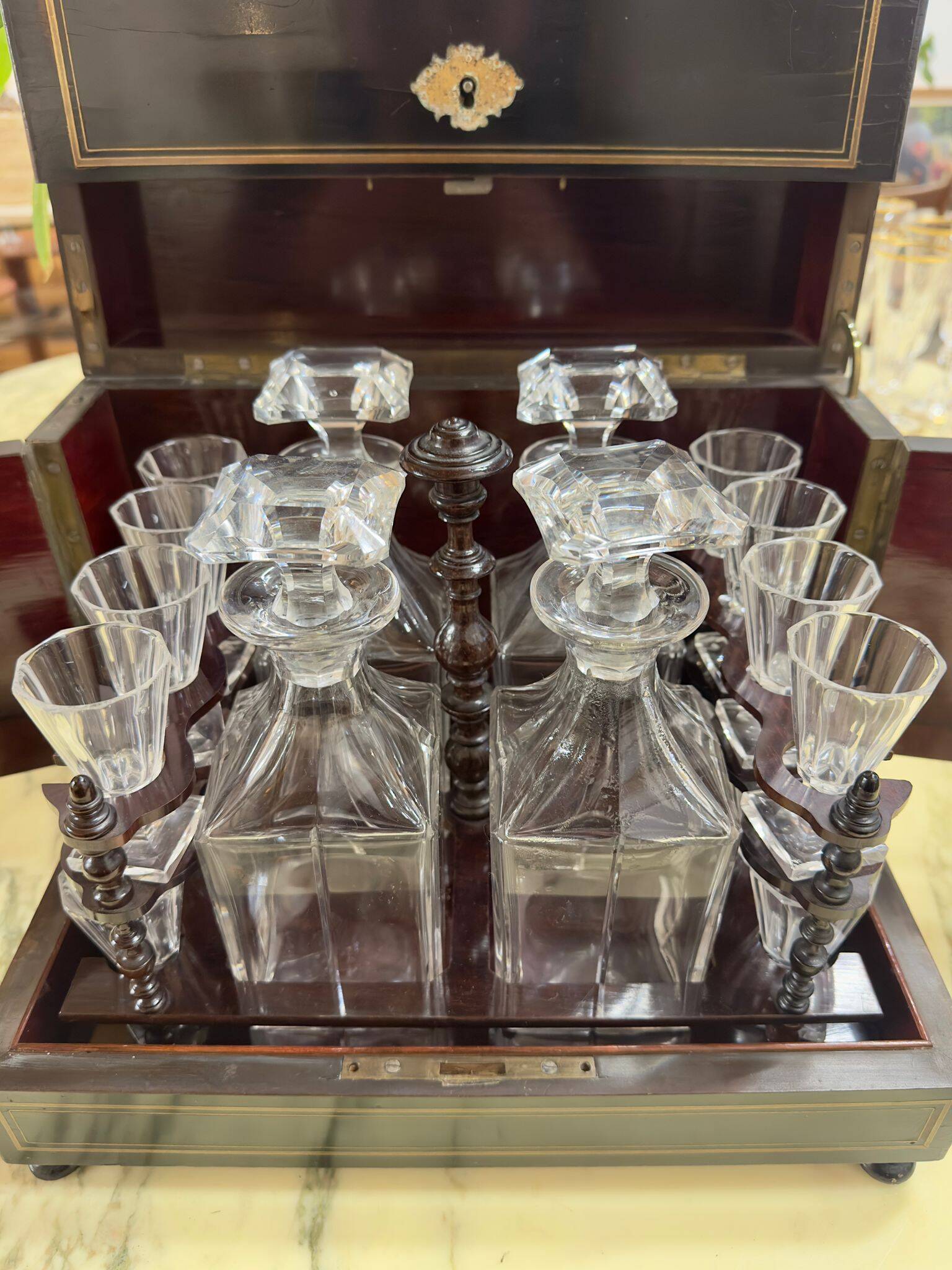 Antique liqueur set – Napoleon III style – 4 decanters + 15 glasses