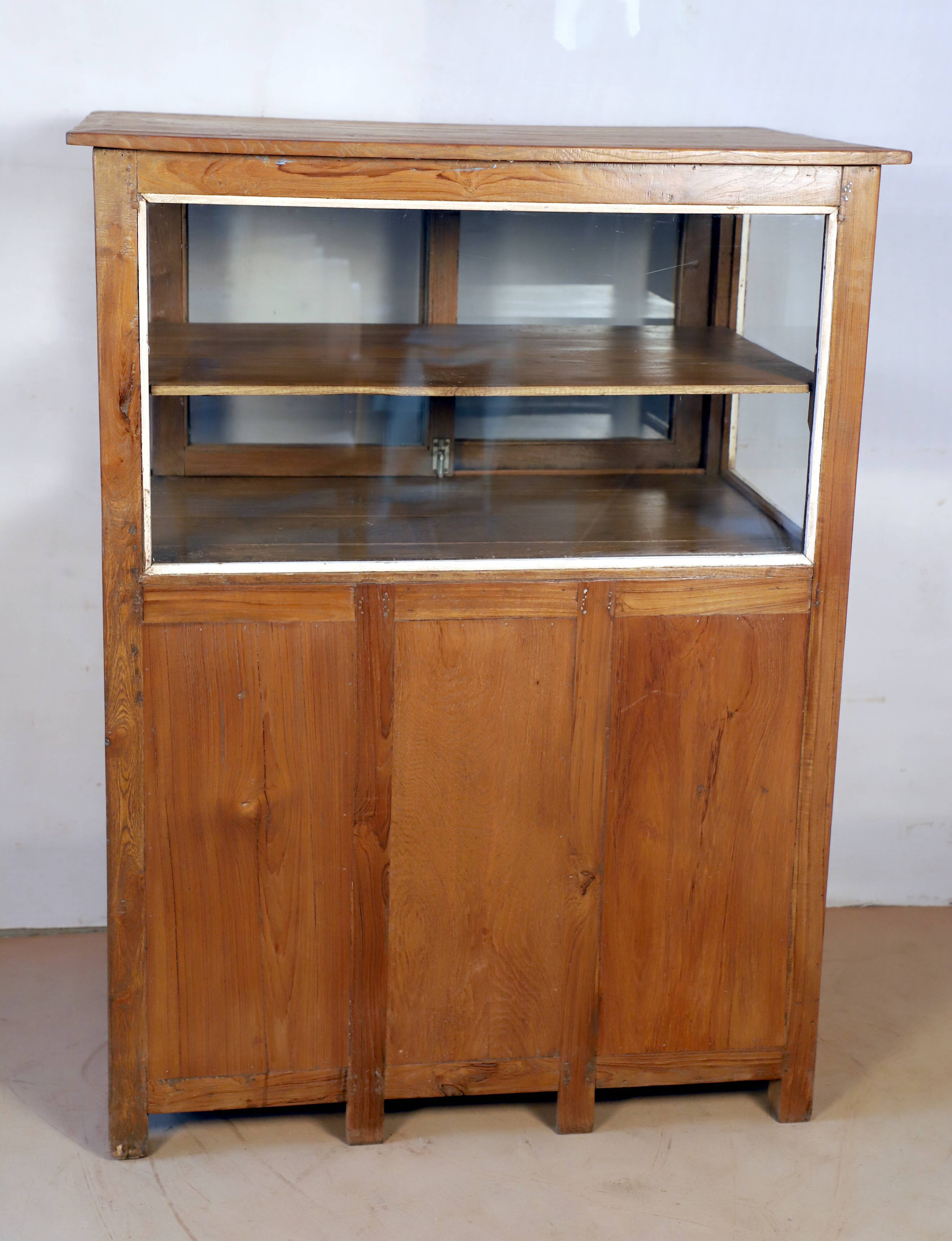 Meuble de métier en teck birman