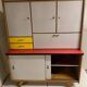 Buffet de cuisine vintage pieds compas
