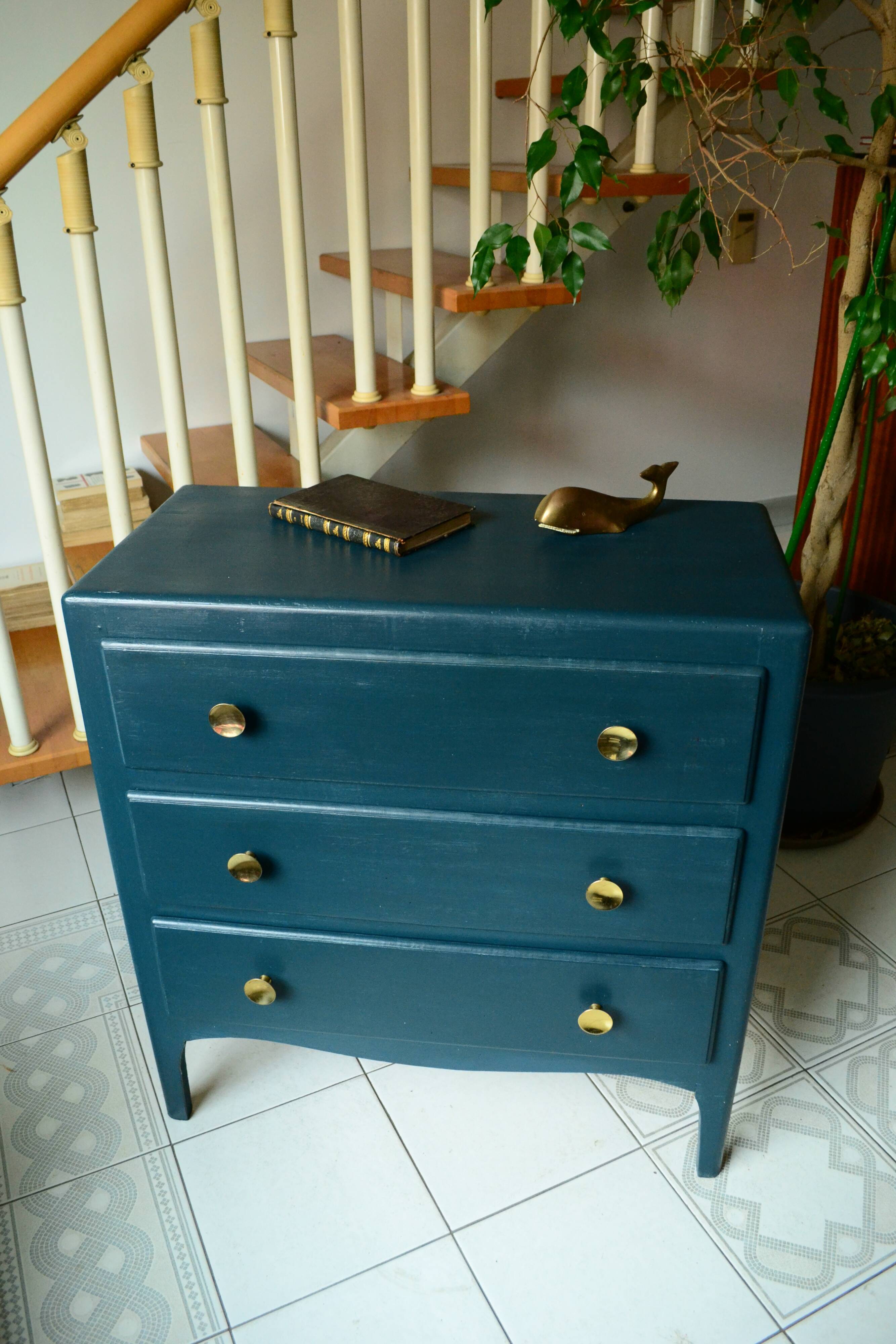 Dresser 60s blue