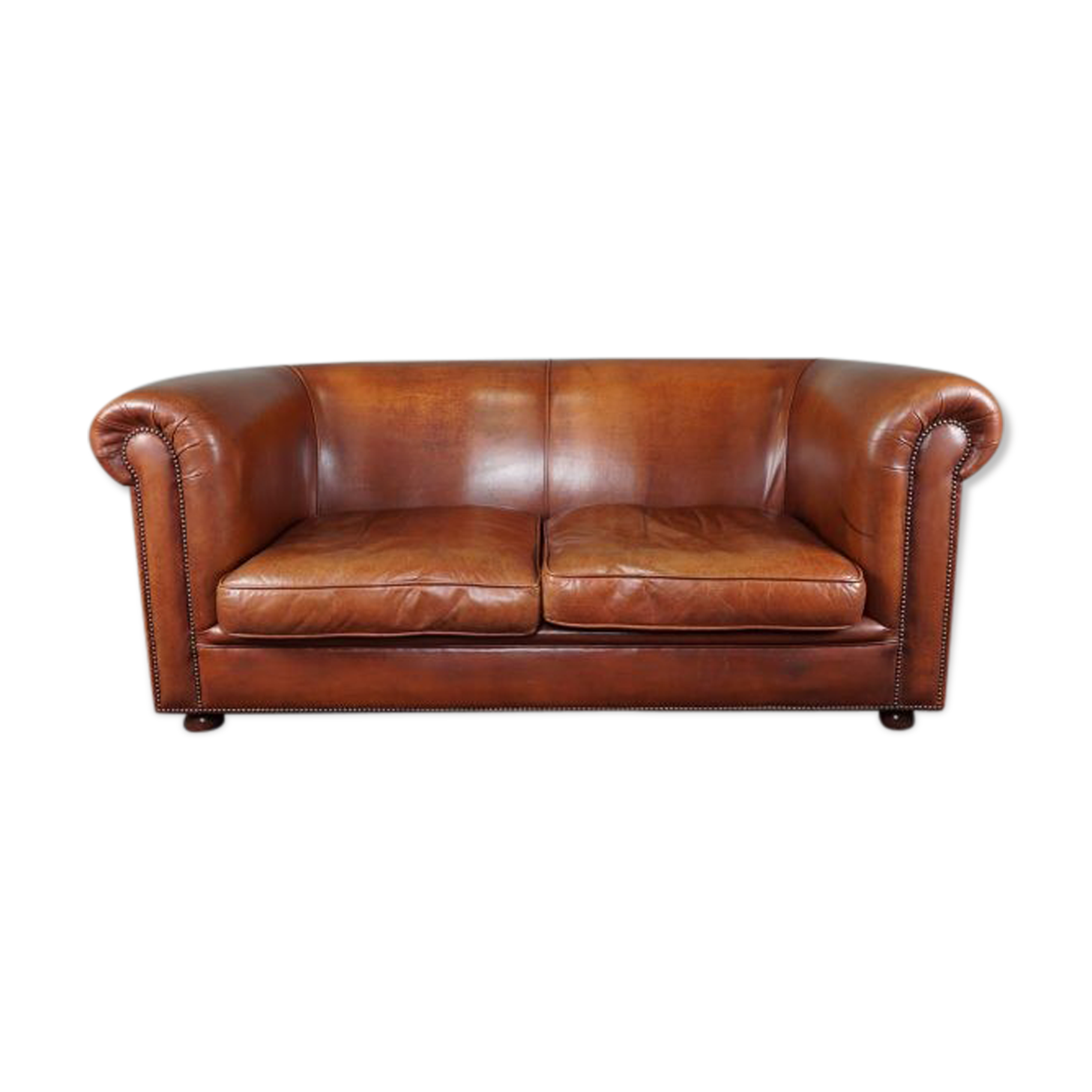 Chesterfield 2.5 seater sofa in smooth cowhide leather