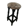 Tabouret de bar noir et peau de bovin