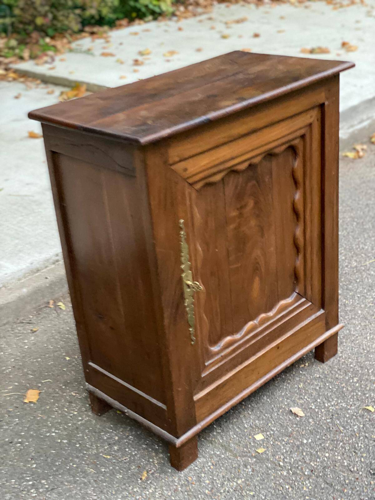 Commode d'art René Trofel en chêne massif du 19ème