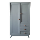 Light blue English wardrobe