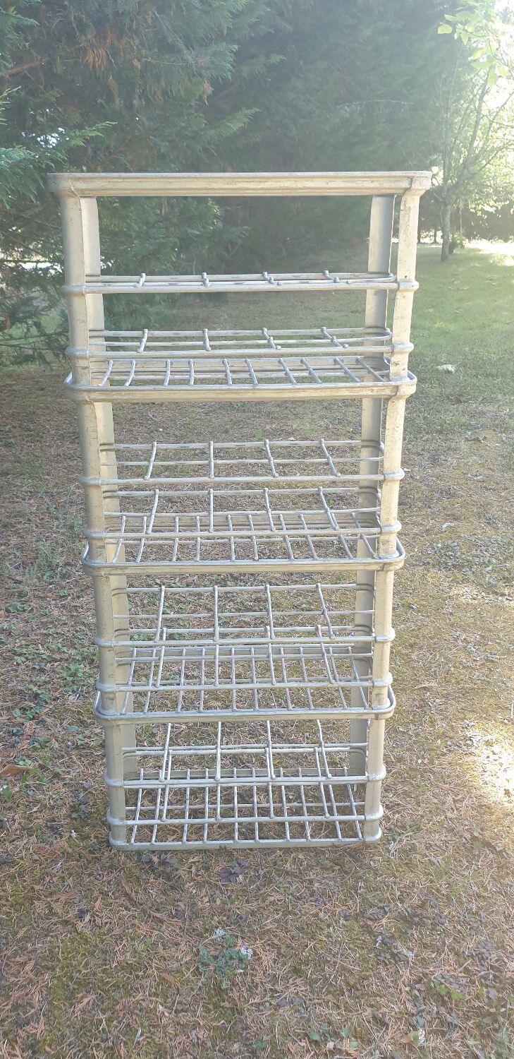 Stackable metal lockers